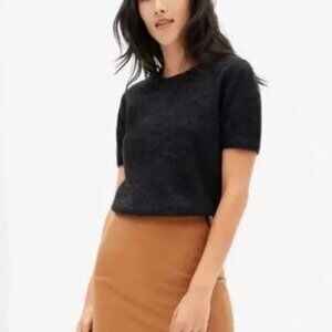 Everlane Cropped “The Alpaca Sweater Tee” in Heathered Black - XXS